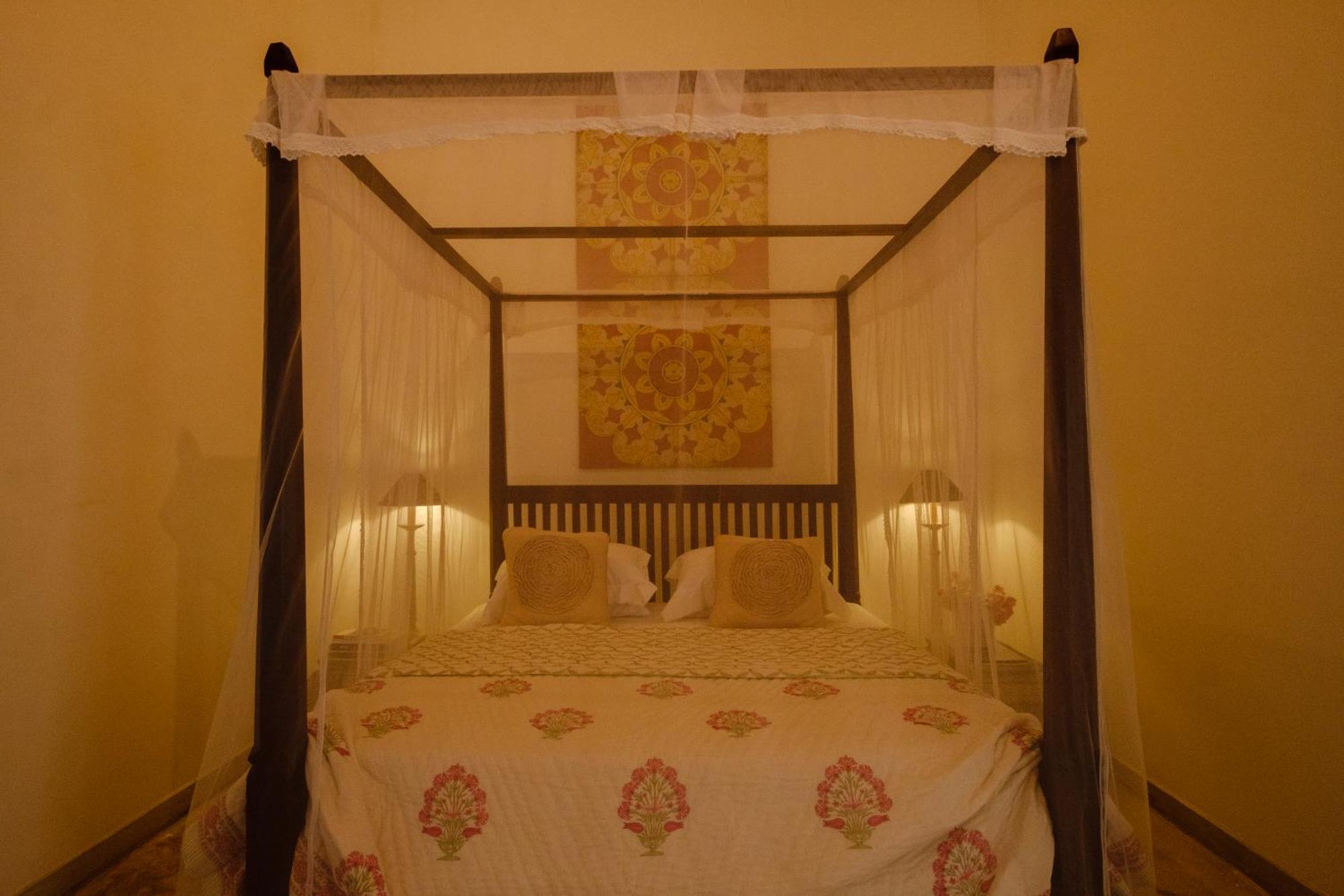 Treasure Rock Bed & Breakfast Kirinda  Ngoại thất bức ảnh