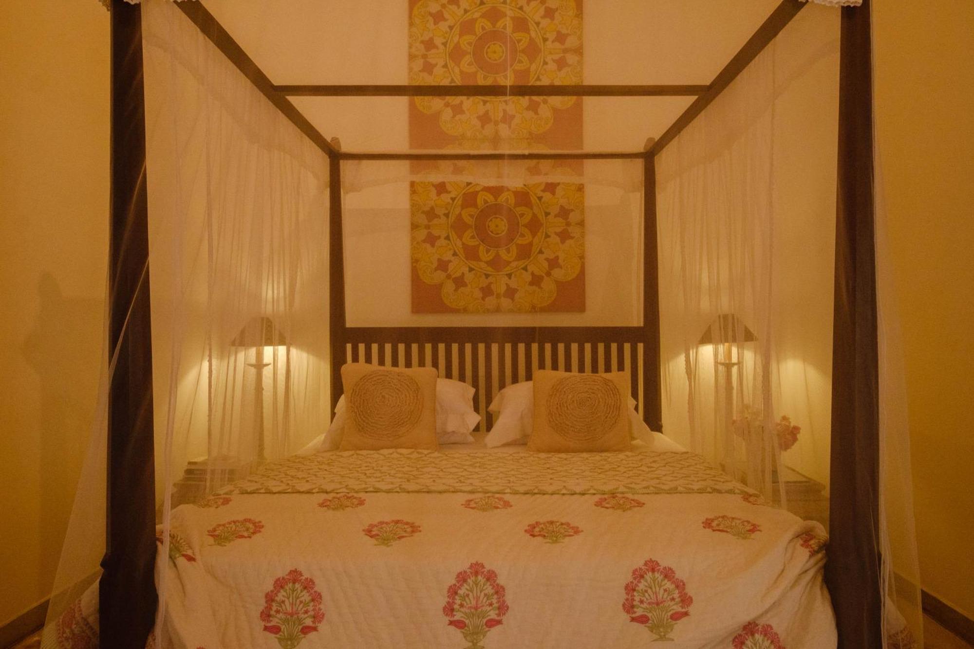 Treasure Rock Bed & Breakfast Kirinda  Ngoại thất bức ảnh