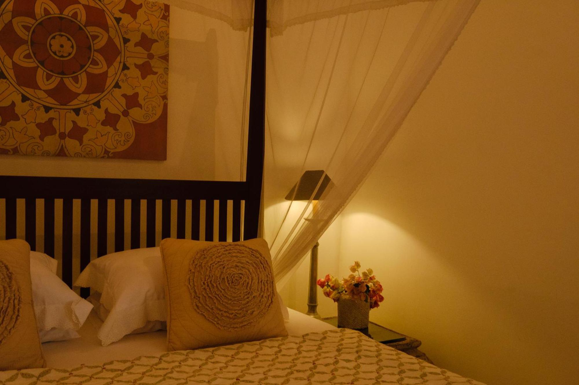 Treasure Rock Bed & Breakfast Kirinda  Ngoại thất bức ảnh
