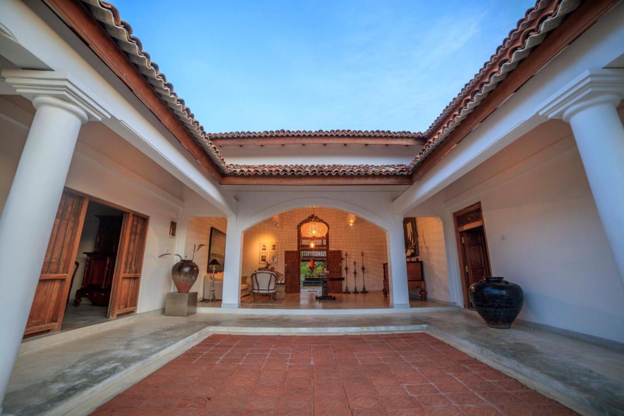 Treasure Rock Bed & Breakfast Kirinda  Ngoại thất bức ảnh